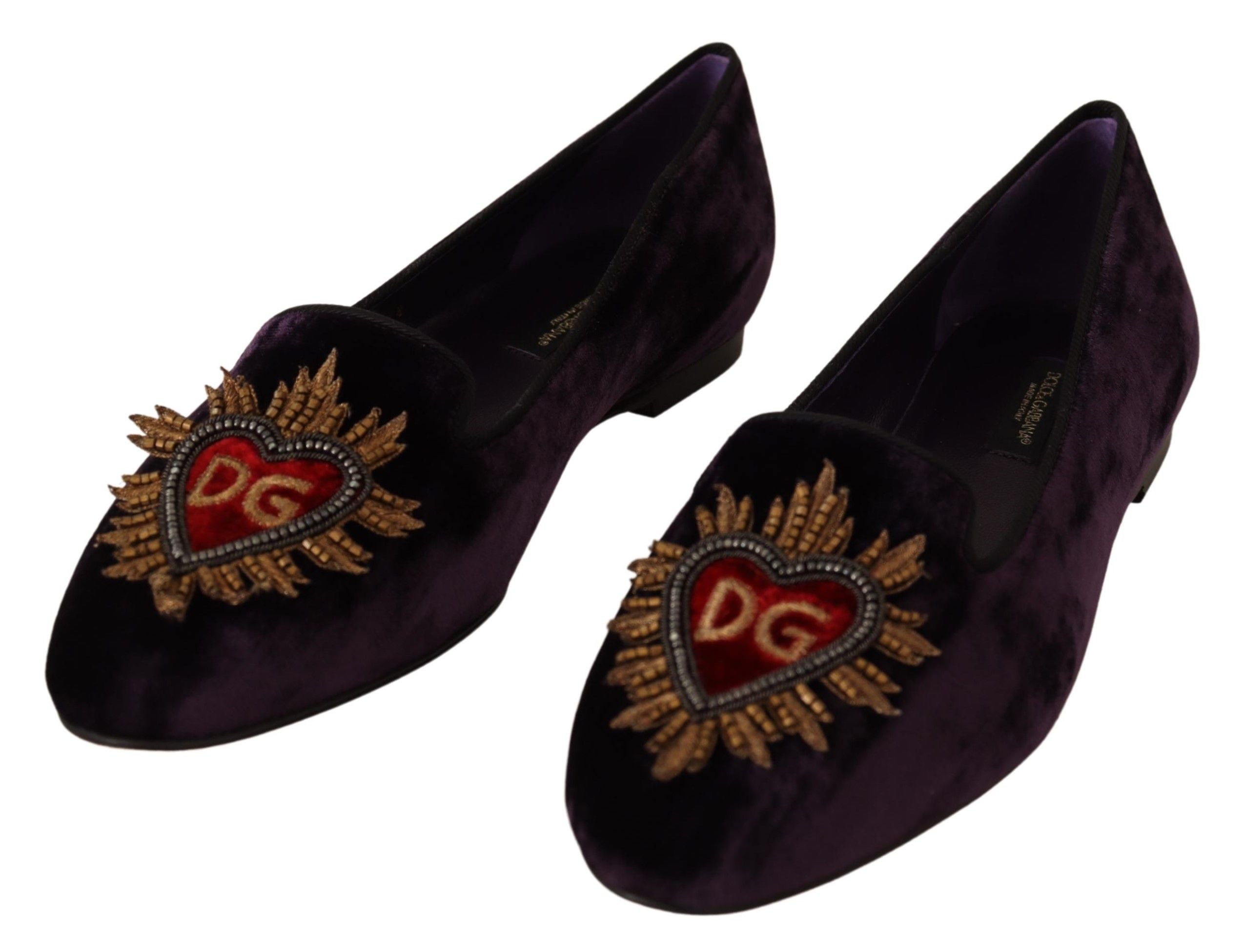 Dolce & Gabbana – Schicke Loafer aus lila Samt mit Herzdetail