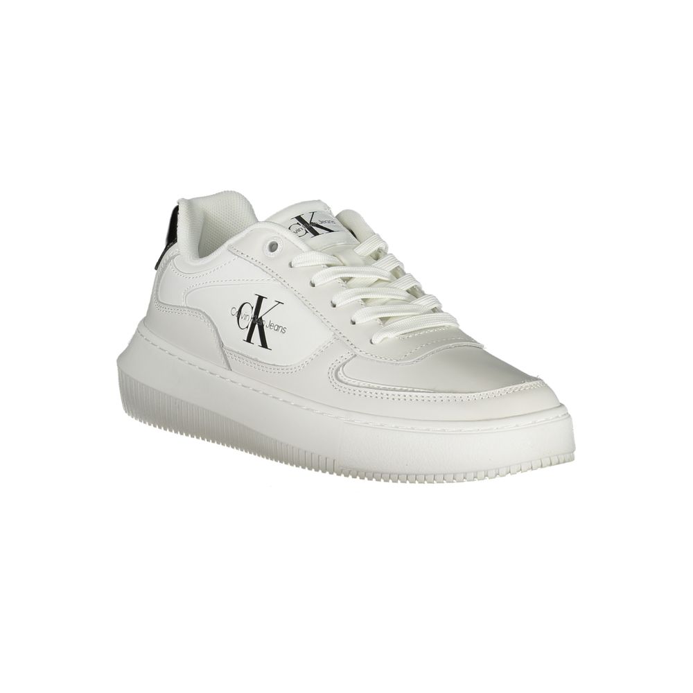 Calvin Klein – Schicke weiße Schnür-Sneaker mit Kontrastdetails